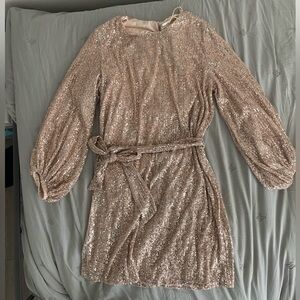 BRAND NEW- Rose Gold Sequin Holiday Dress. Super cute! Size Medium!